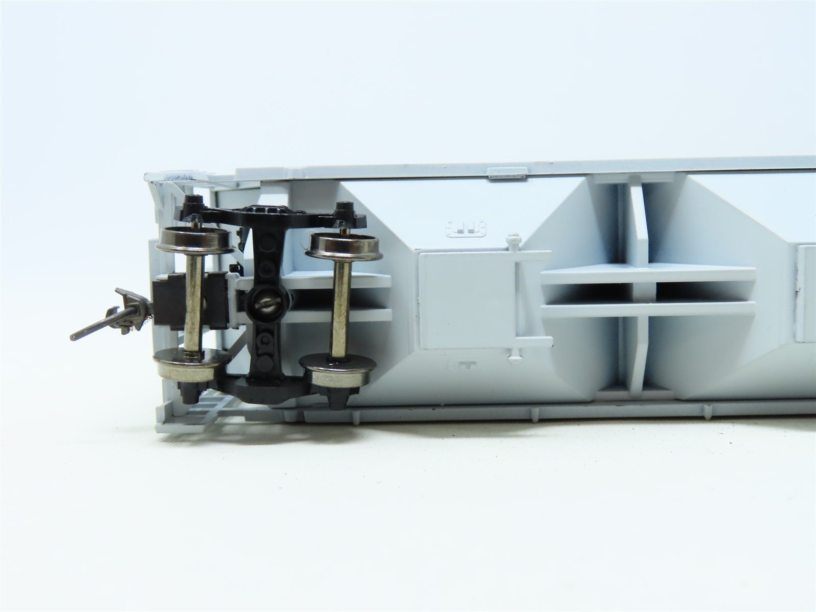 HO Scale Athearn NAHX GTA Grain 54' 3-Bay Hopper Car #476235 Upgraded