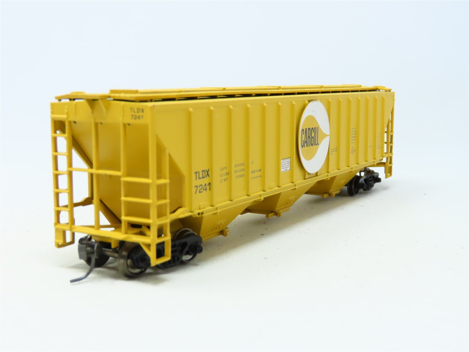 HO Scale Athearn TLDX CARGILL 54' 3-Bay Hopper Car #7241 Upgraded