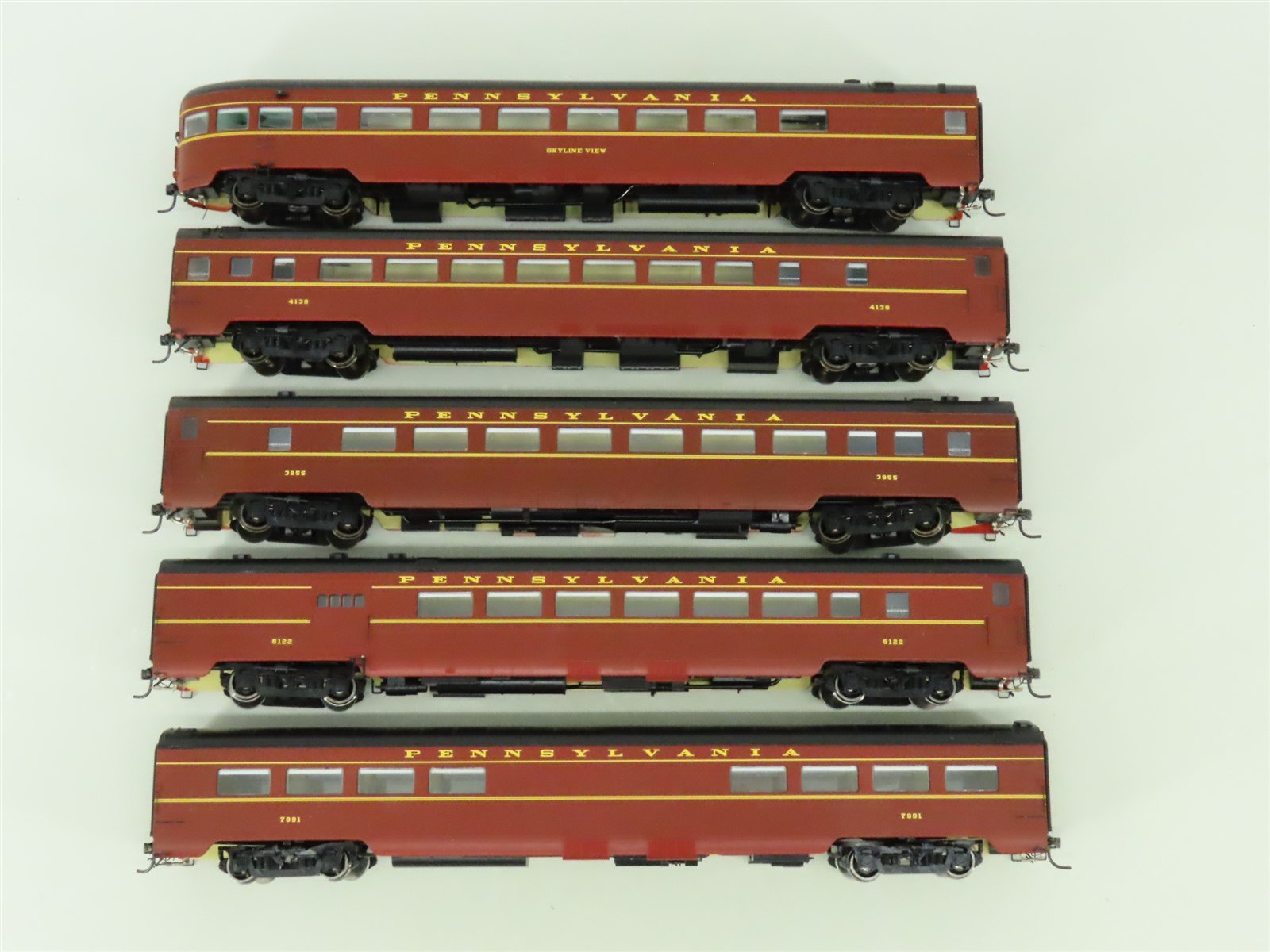 HO Scale MTH 81-6001 PRR Pennsylvania Smooth Side Passenger 5-Car Set