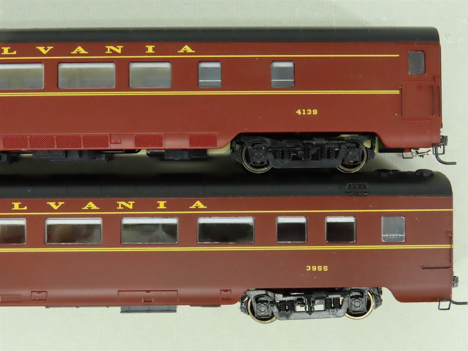 HO Scale MTH 81-6001 PRR Pennsylvania Smooth Side Passenger 5-Car Set