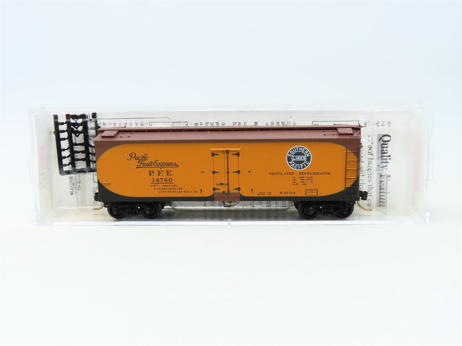 N Scale Micro-Trains MTL 49500 PFE Pacific Fruit Express 40' Wood Reefer #14760