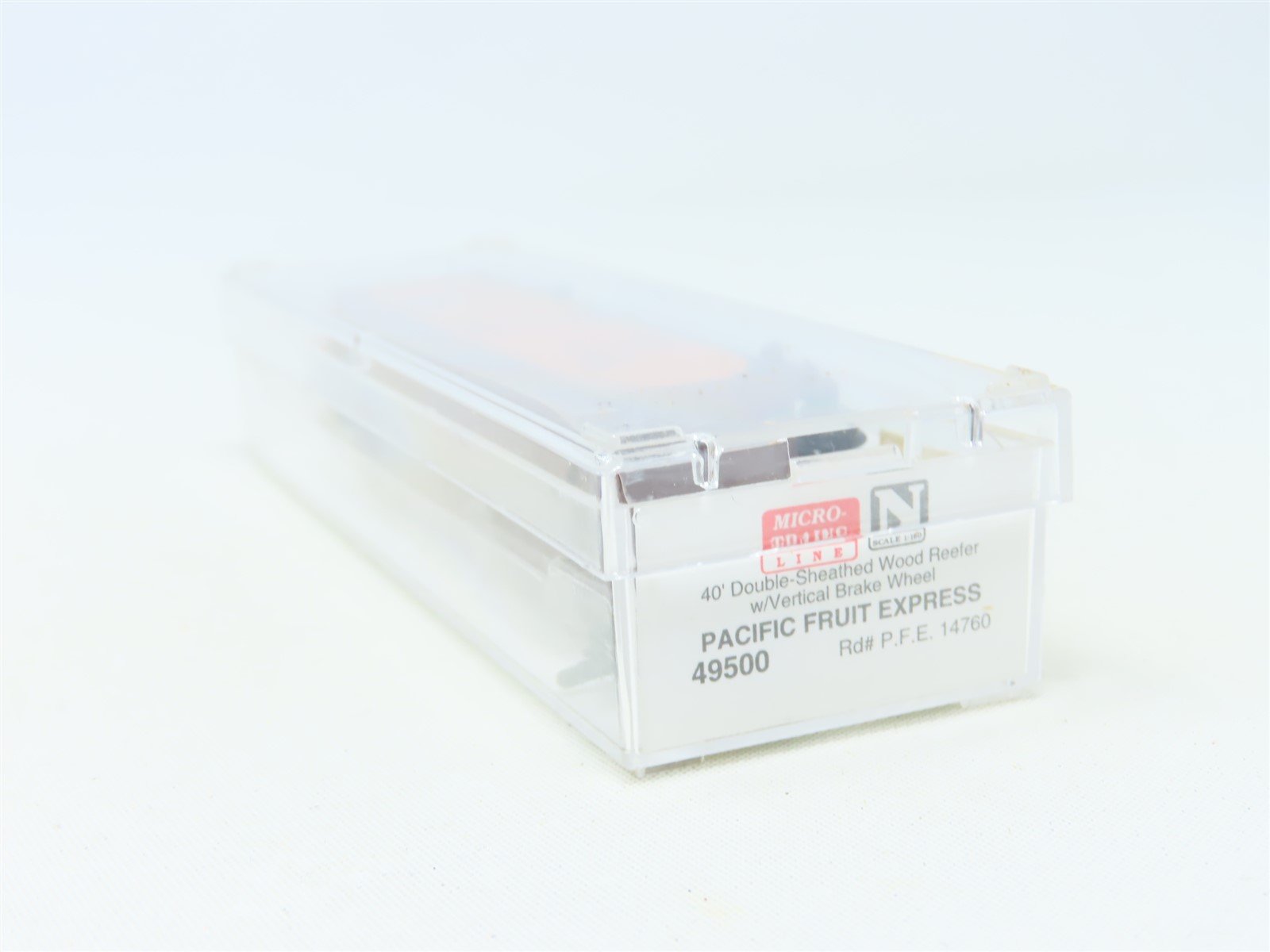 N Scale Micro-Trains MTL 49500 PFE Pacific Fruit Express 40' Wood Reefer #14760