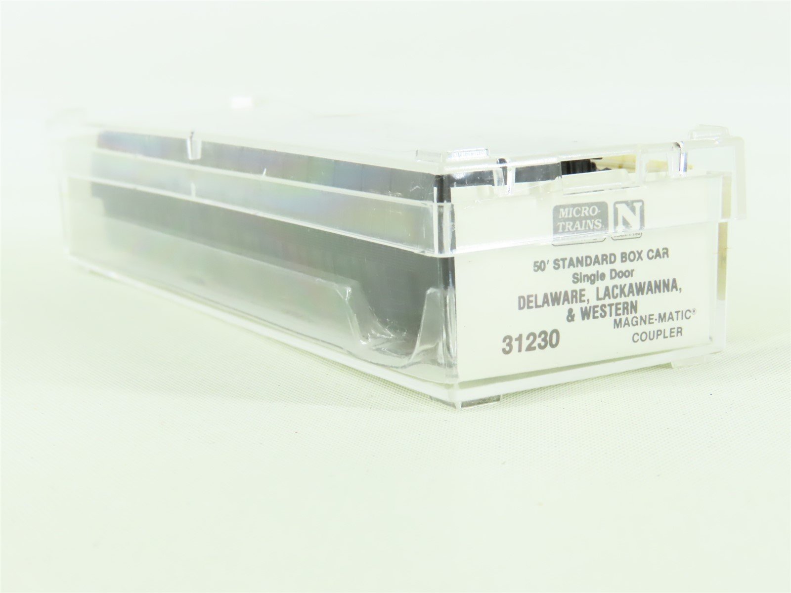 N Scale Micro-Trains MTL #31230 DL&W Phoebe Snow 50' Single Door Box Car #12085