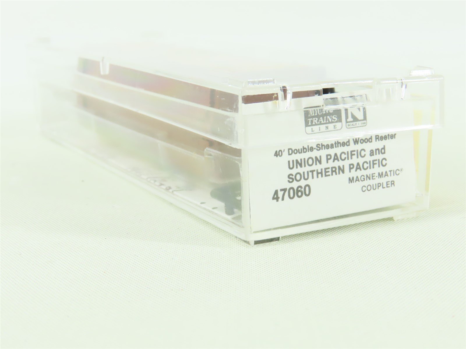 N Micro-Trains MTL #47060 UP SP PFE Pacific Fruit Express 40' Wood Reefer #18958