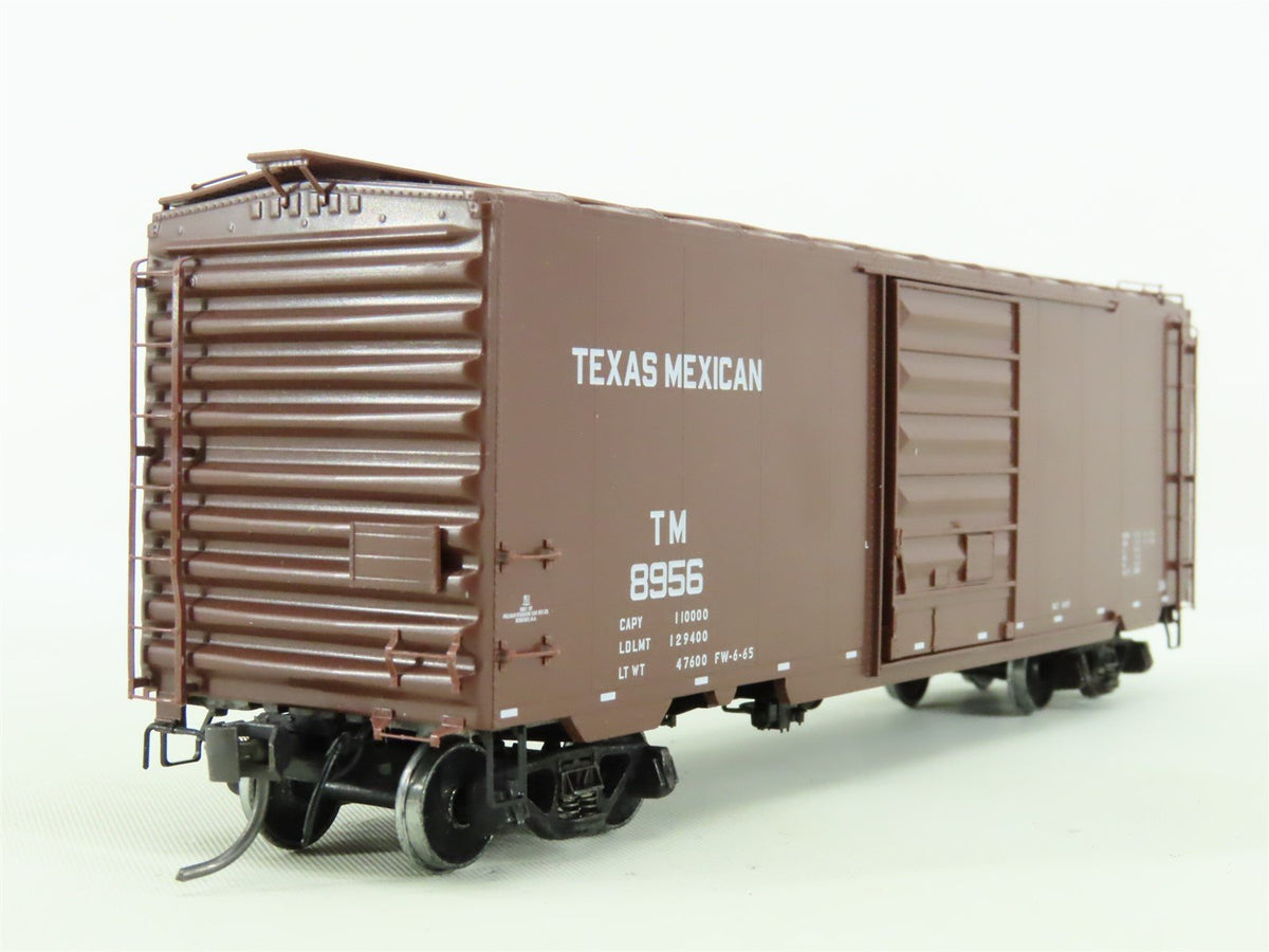 HO Scale Kadee #5201 TM Texas Mexican 40&#39; Box Car #8956 - Custom Weathered