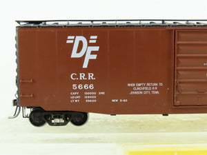 HO Scale Kadee #6111 CRR Clinchfield 50' Box Car #5666 - Custom Weathered