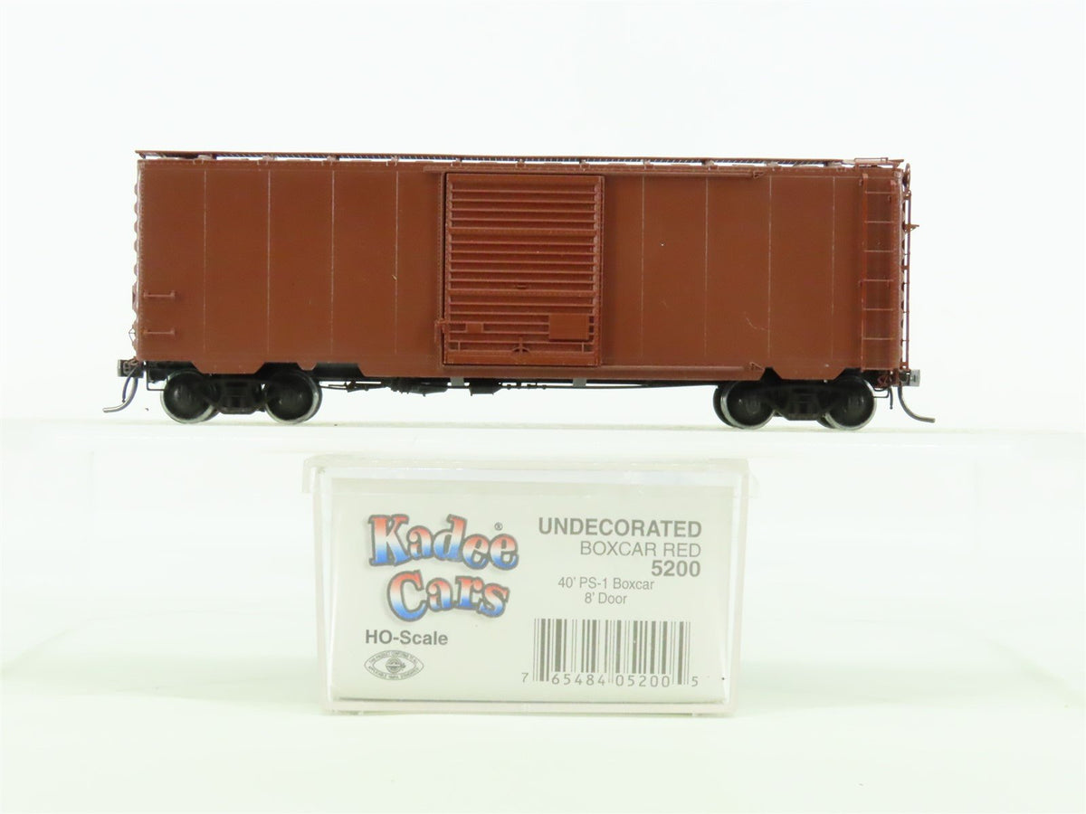 HO Scale Kadee #5200 Undecorated Red 40&#39; Box Car - Custom Weathered