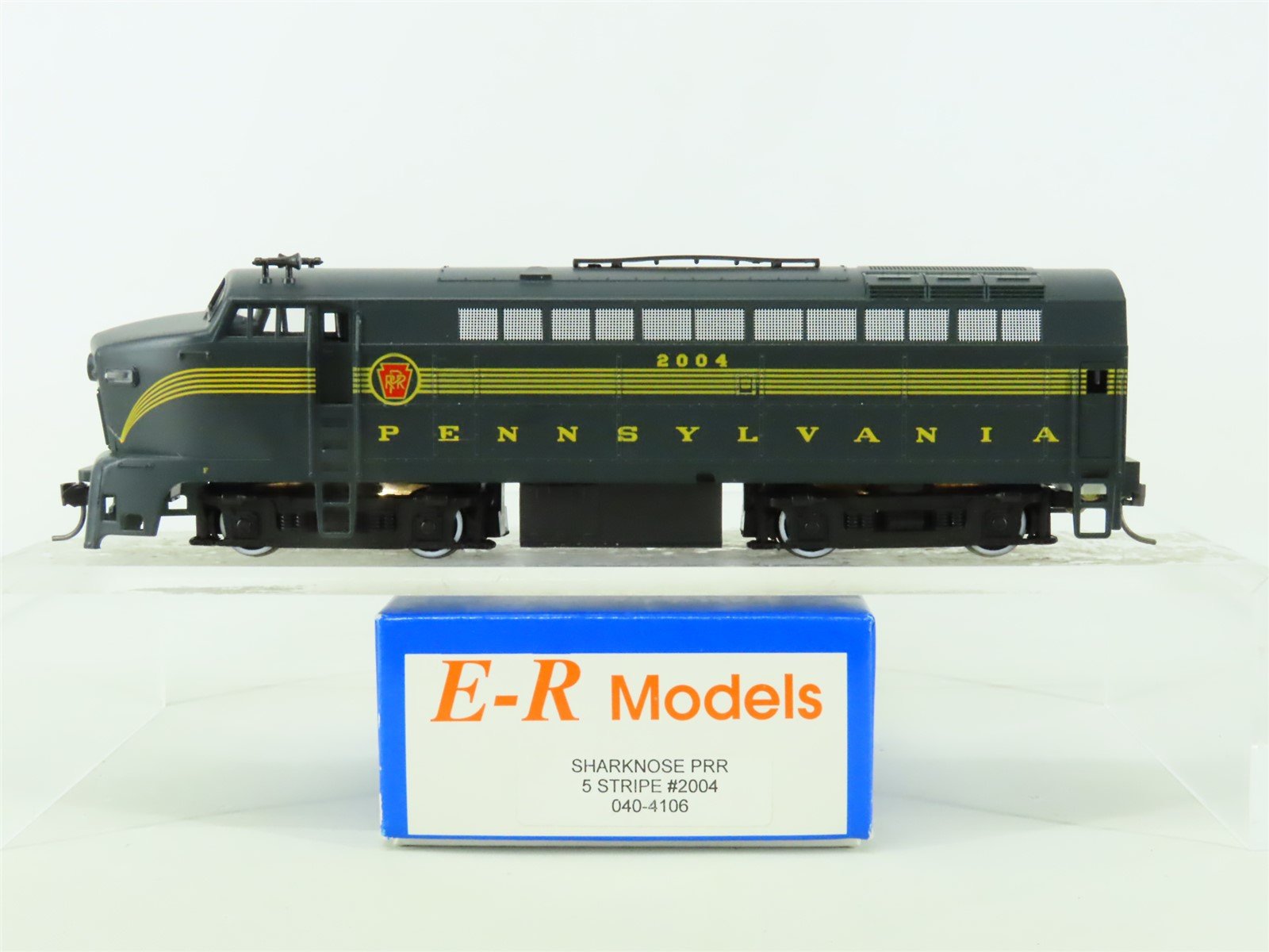 HO Scale E-R Models/Roco 040-4106 PRR Pennsylvania Sharknose Diesel #2004