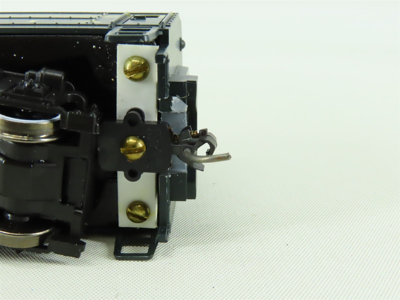 HO Scale E-R Models/Roco 040-4106 PRR Pennsylvania Sharknose Diesel #2004