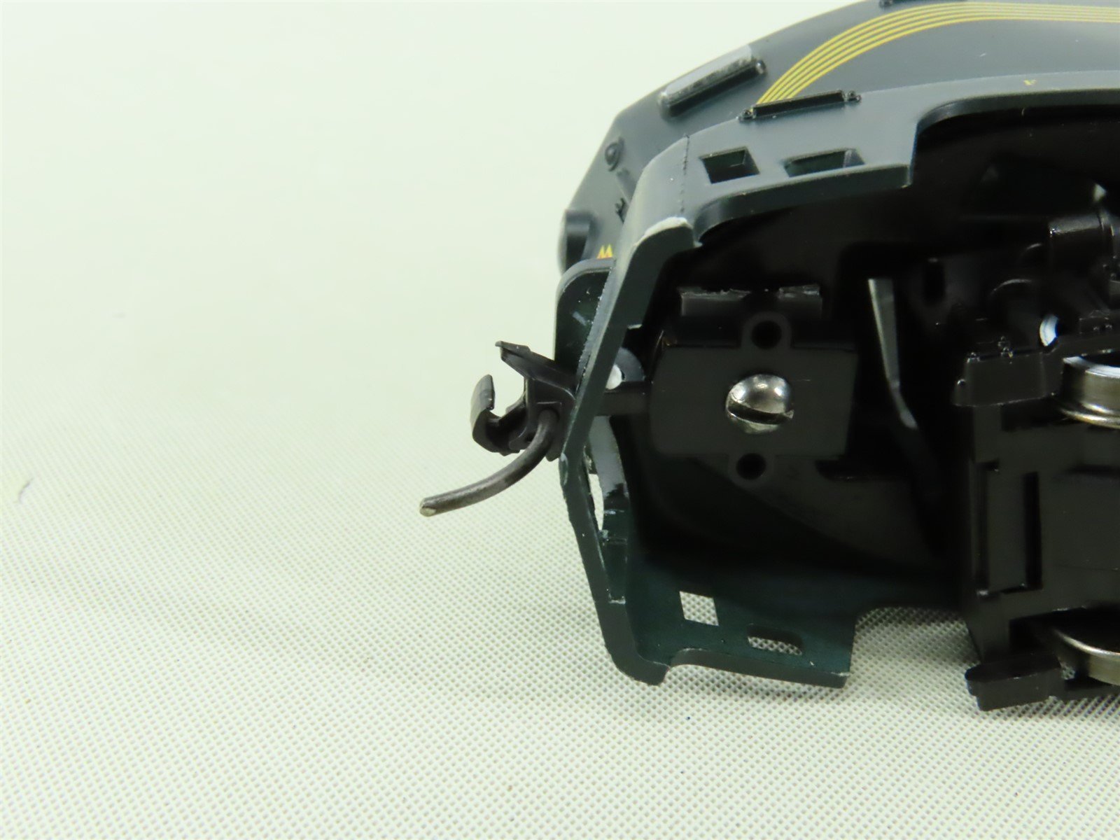 HO Scale E-R Models/Roco 040-4106 PRR Pennsylvania Sharknose Diesel #2004