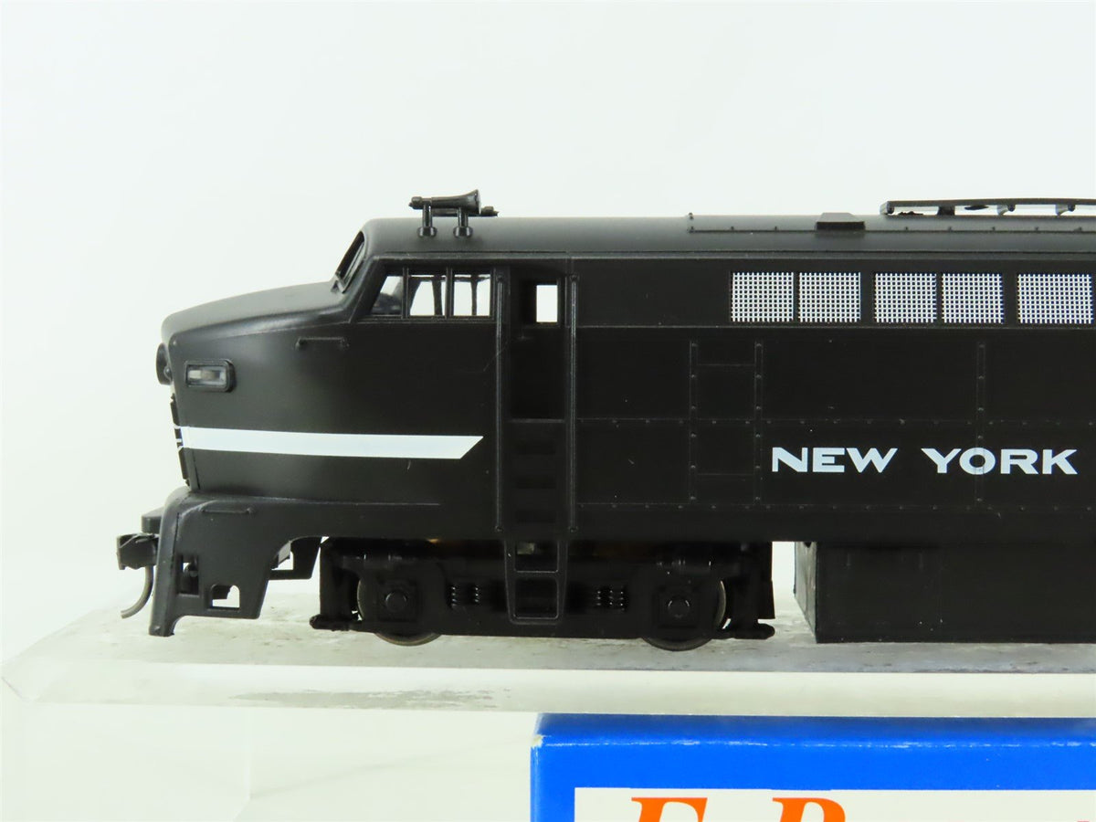 HO Scale E-R Models/Roco 040-4105 NYC New York Central Sharknose Diesel #1209