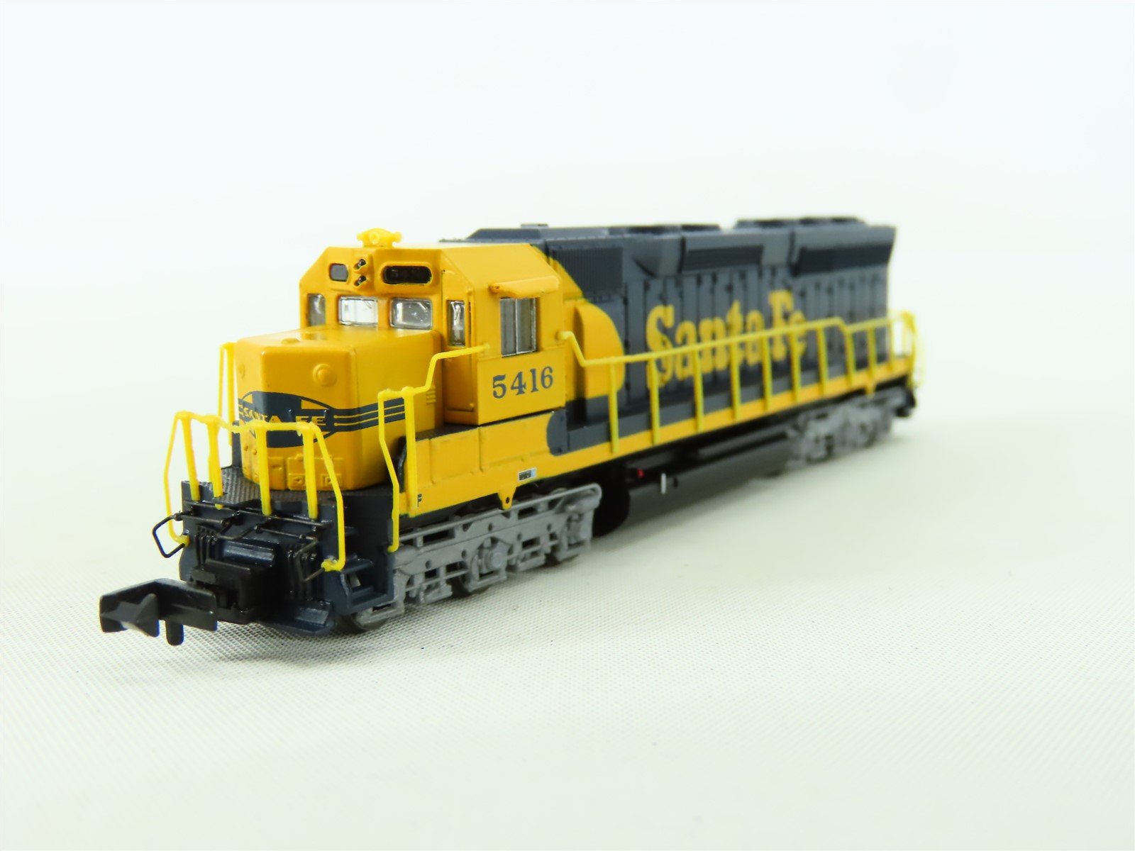 N Scale Bachmann Spectrum 82764 ATSF Santa Fe EMD SD45 Diesel