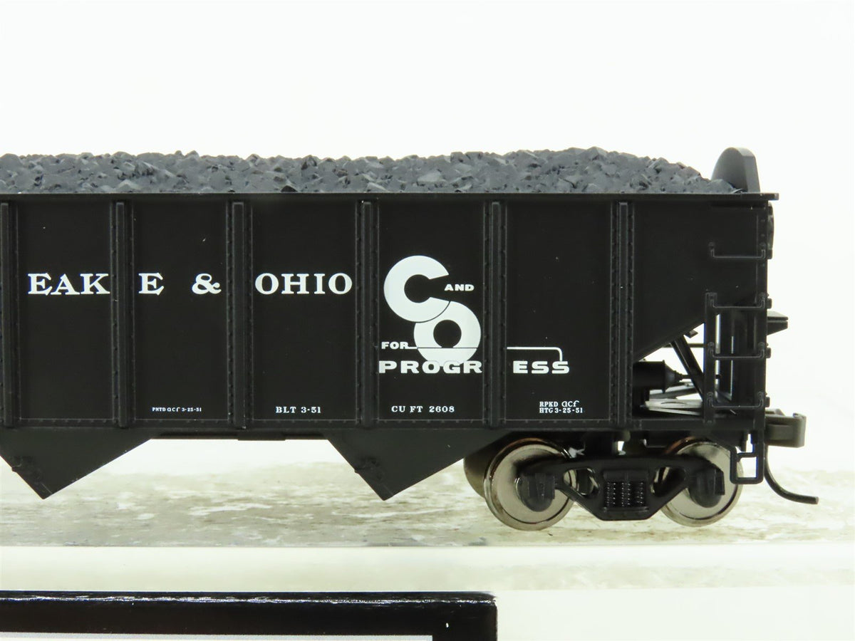 HO Scale Atlas Trainman #986 C&amp;O Chesapeake &amp; Ohio 3-Bay Hopper w/ Load #101022
