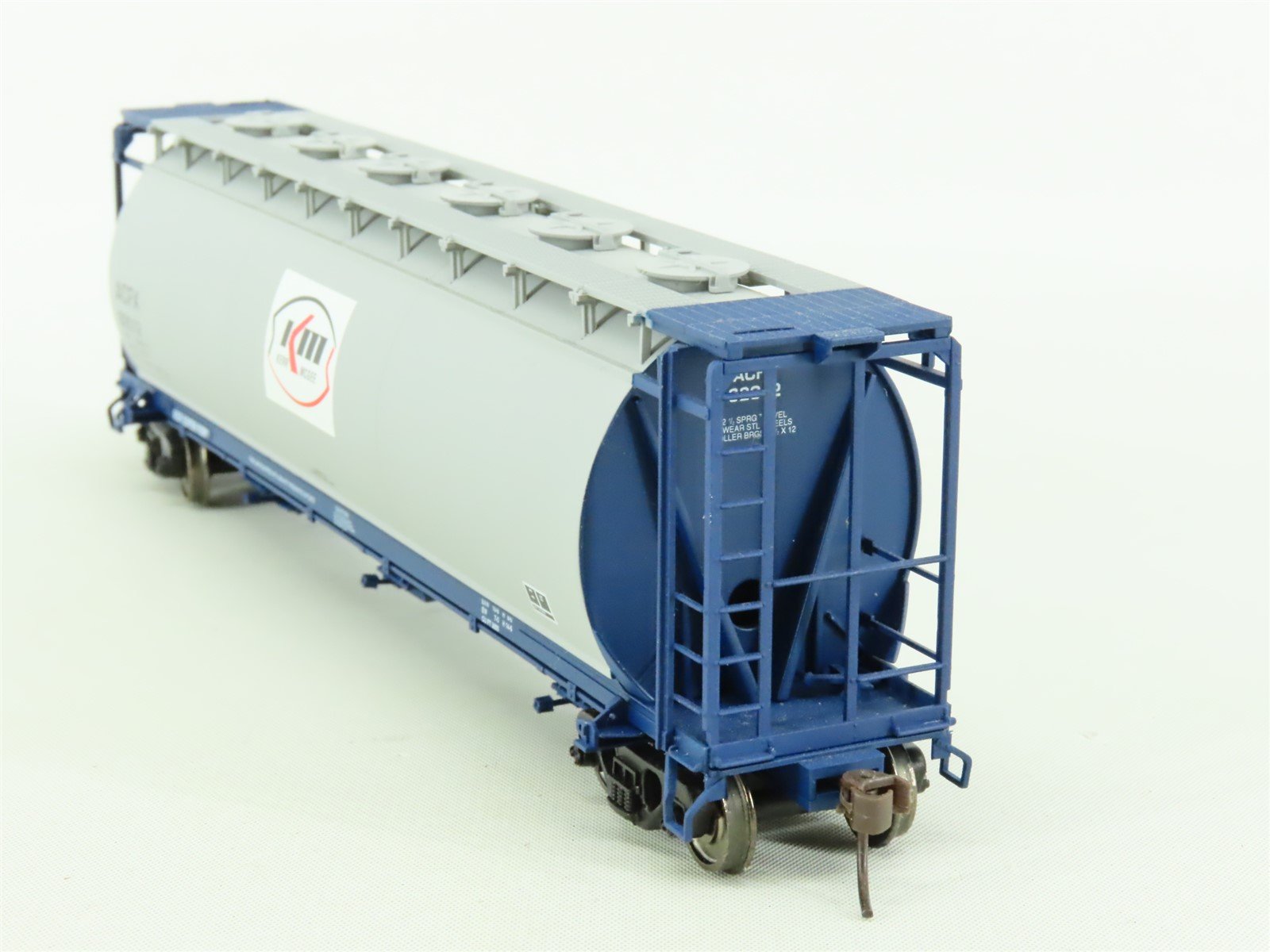 HO Scale Atlas #1120B ACFX Kerr McGee 3-Bay Cylindrical Covered Hopper #62012