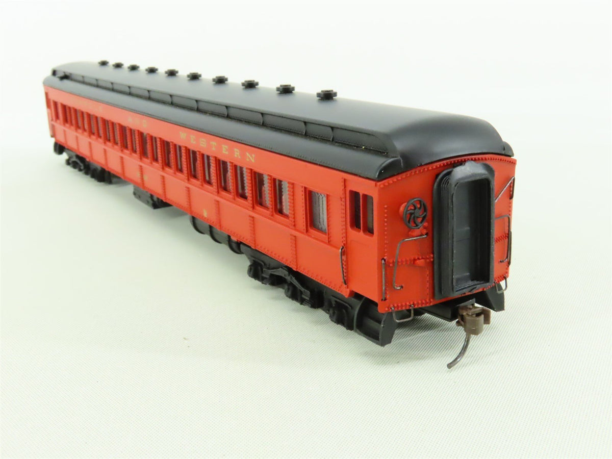 HO Scale Bachmann Spectrum 89415 NW Norfolk &amp; Western Coach Passenger Car #1647