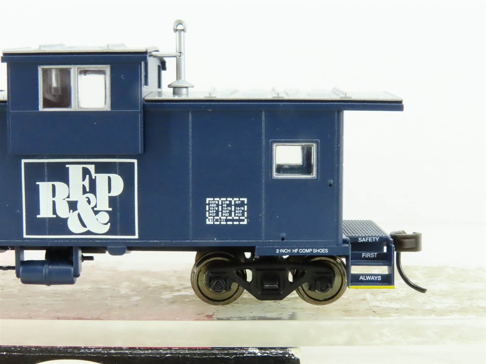 HO Scale Atlas #1925 RF&P Richmond Fredericksburg & Potomac EV Caboose #907
