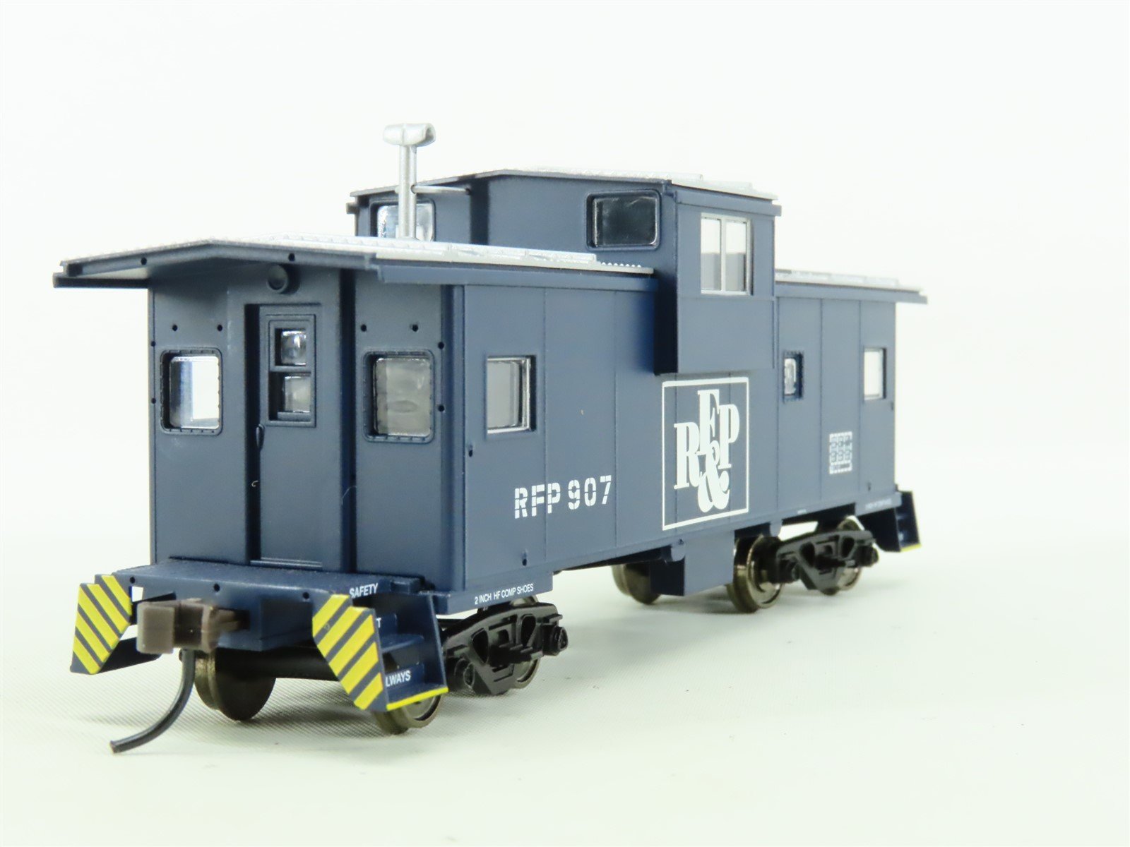 HO Scale Atlas #1925 RF&P Richmond Fredericksburg & Potomac EV Caboose #907