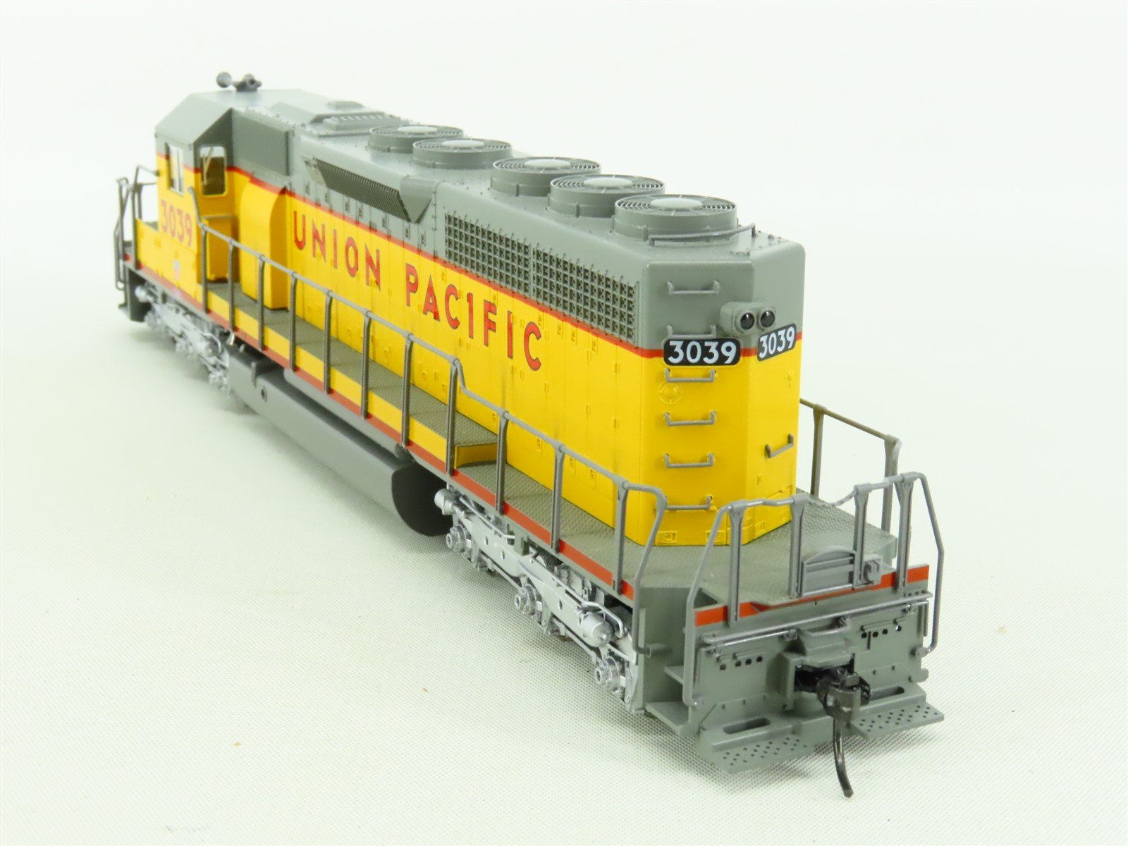 HO Scale KATO 37-6331 UP Union Pacific EMD SD40 Diesel #3039 DCC Ready - Custom