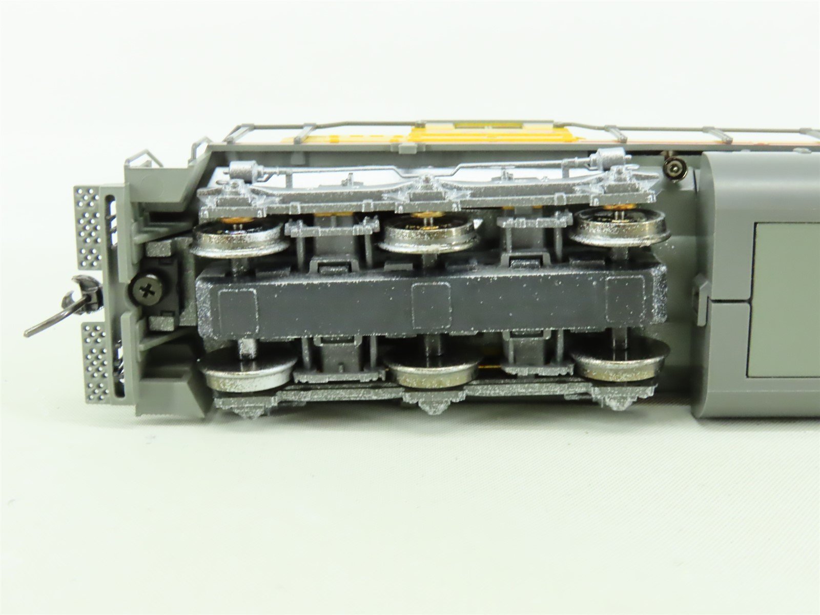 HO Scale KATO 37-6331 UP Union Pacific EMD SD40 Diesel #3039 DCC Ready - Custom