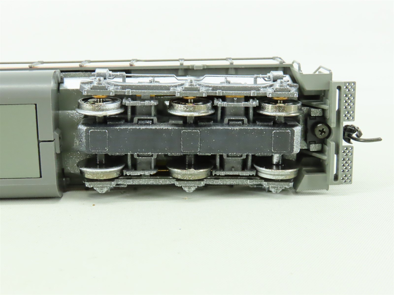 HO Scale KATO 37-6331 UP Union Pacific EMD SD40 Diesel #3039 DCC Ready - Custom