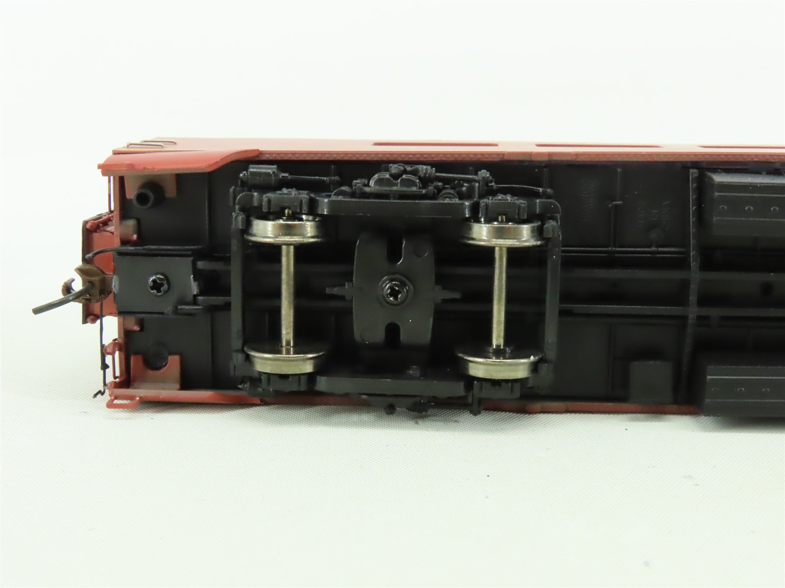 HO Rapido Continental Line #100226 N&W Norfolk & Western Coach Passenger #1721