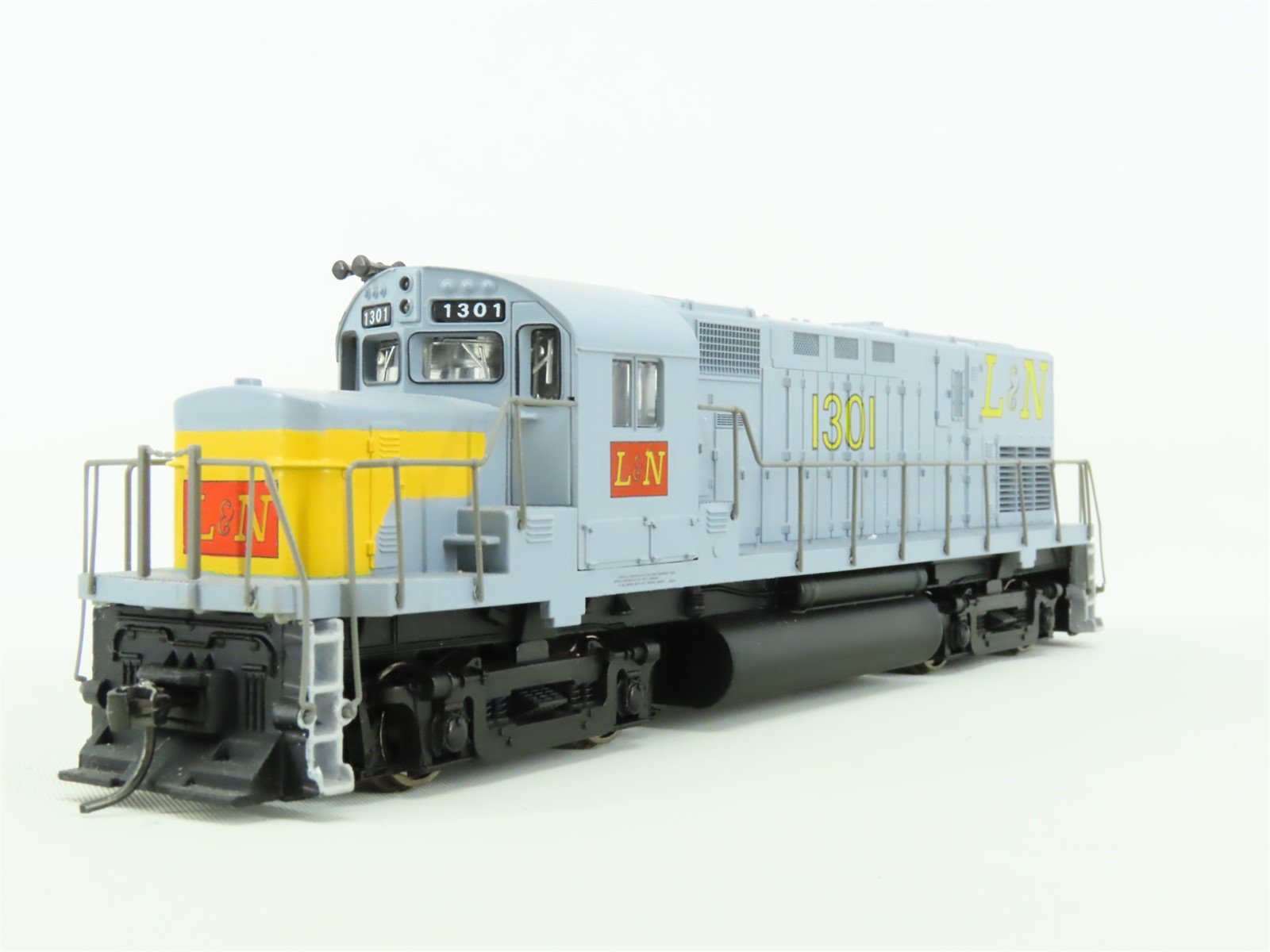 HO Scale Rivarossi 1871 L&N Louisville & Nashville ALCO C-420 Diesel #1301