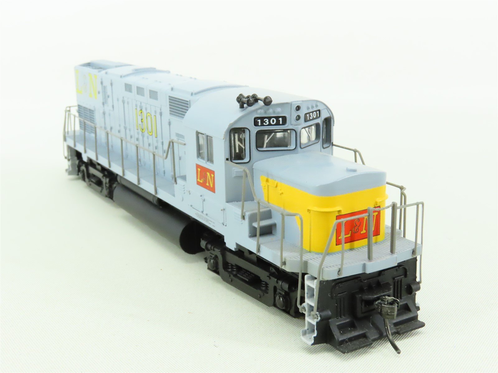 HO Scale Rivarossi 1871 L&N Louisville & Nashville ALCO C-420 Diesel #1301