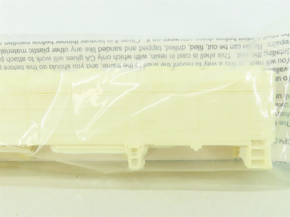 HO Scale Imperial Hobby 87504 Undecorated Resin GP40FH-2 Diesel - SHELL ONLY