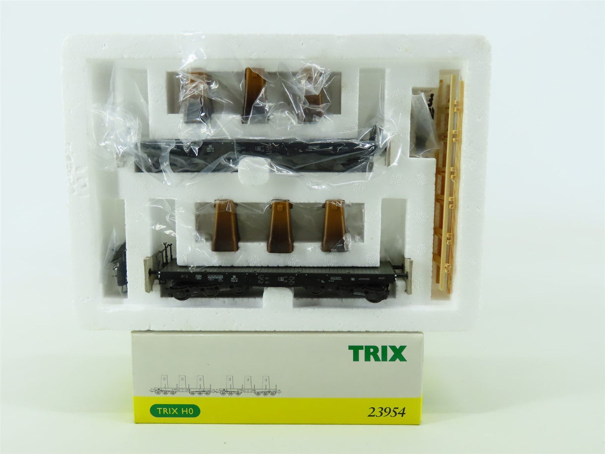 HO Scale Trix 23954 DB German Flat Cars w/Chilled Casting Load 2-Unit Set