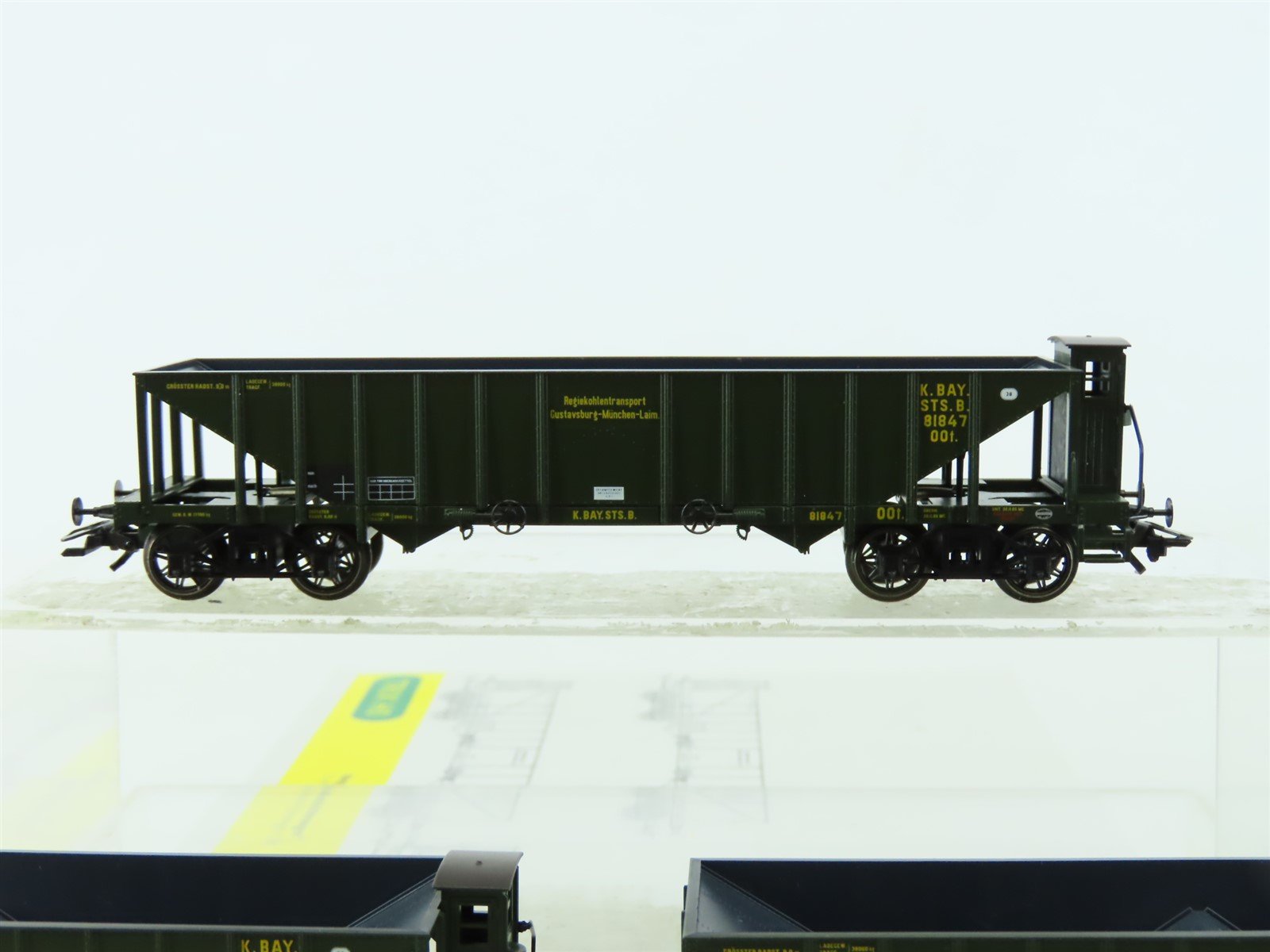 HO Scale Trix 23500 K.Bay.Sts.B. Royal Bavarian 2-Bay Type OOt Hoppers 3-Car Set