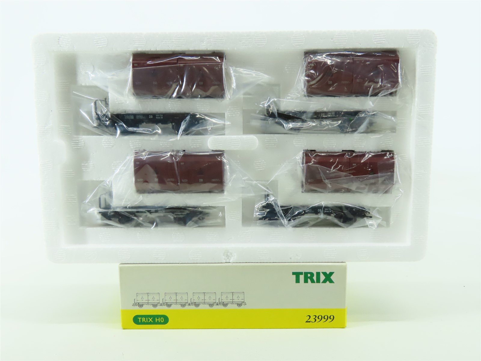 HO Scale Trix 23999 DB German Federal "Coking Coal Transport" 4-Car Freight Set