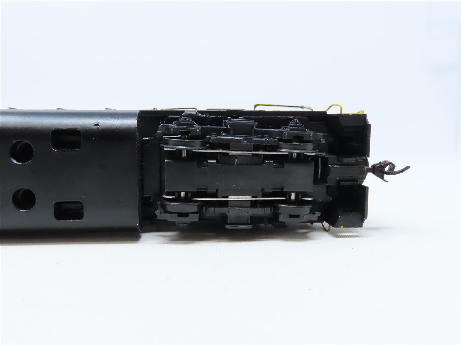 HO Scale Athearn NS Norfolk Southern EMD GP50 Diesel #7093 - Unpowered