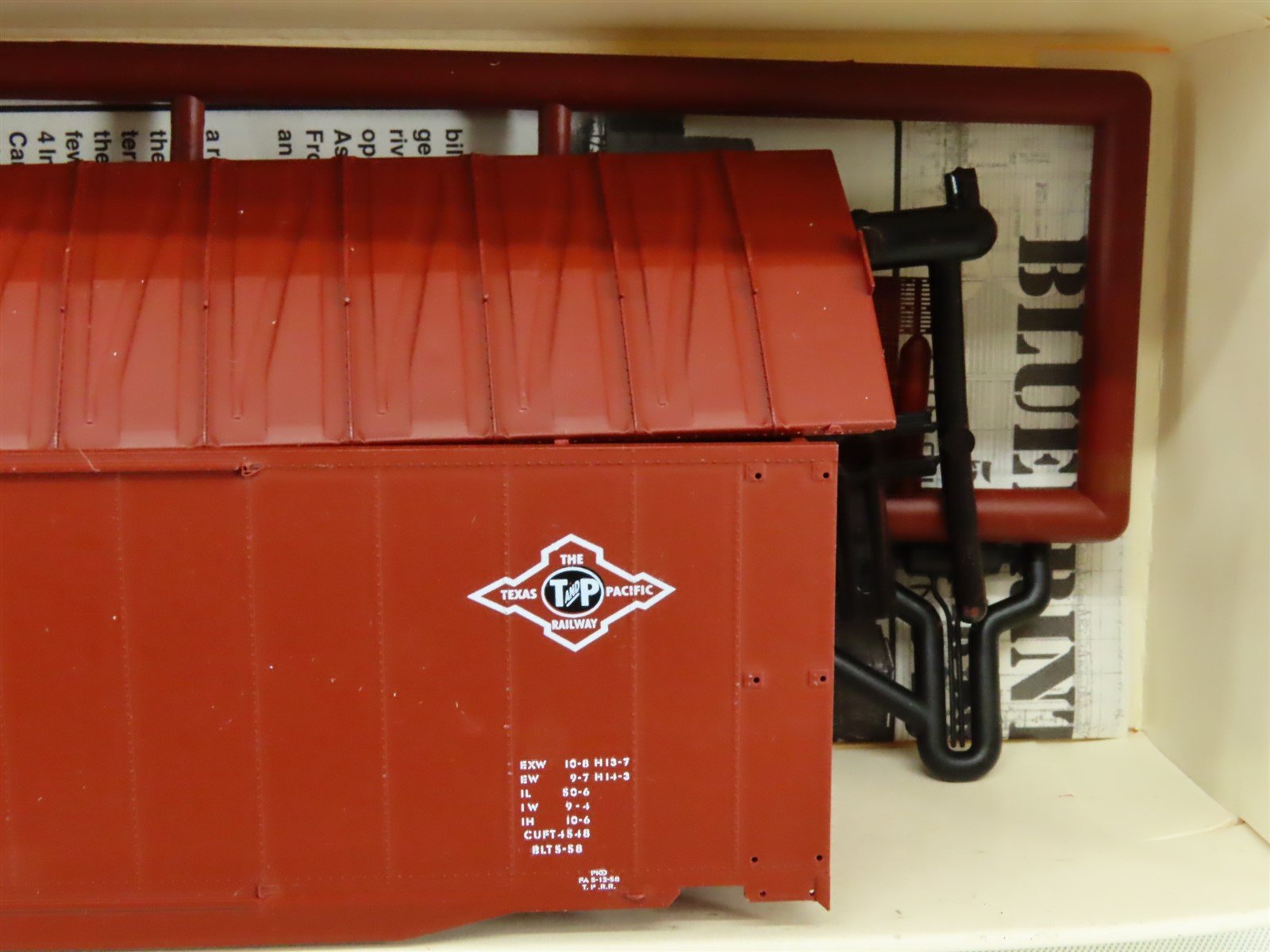 HO Branchline Blueprint Series Kit #1112 TP Texas & Pacific 50' Box Car #70700