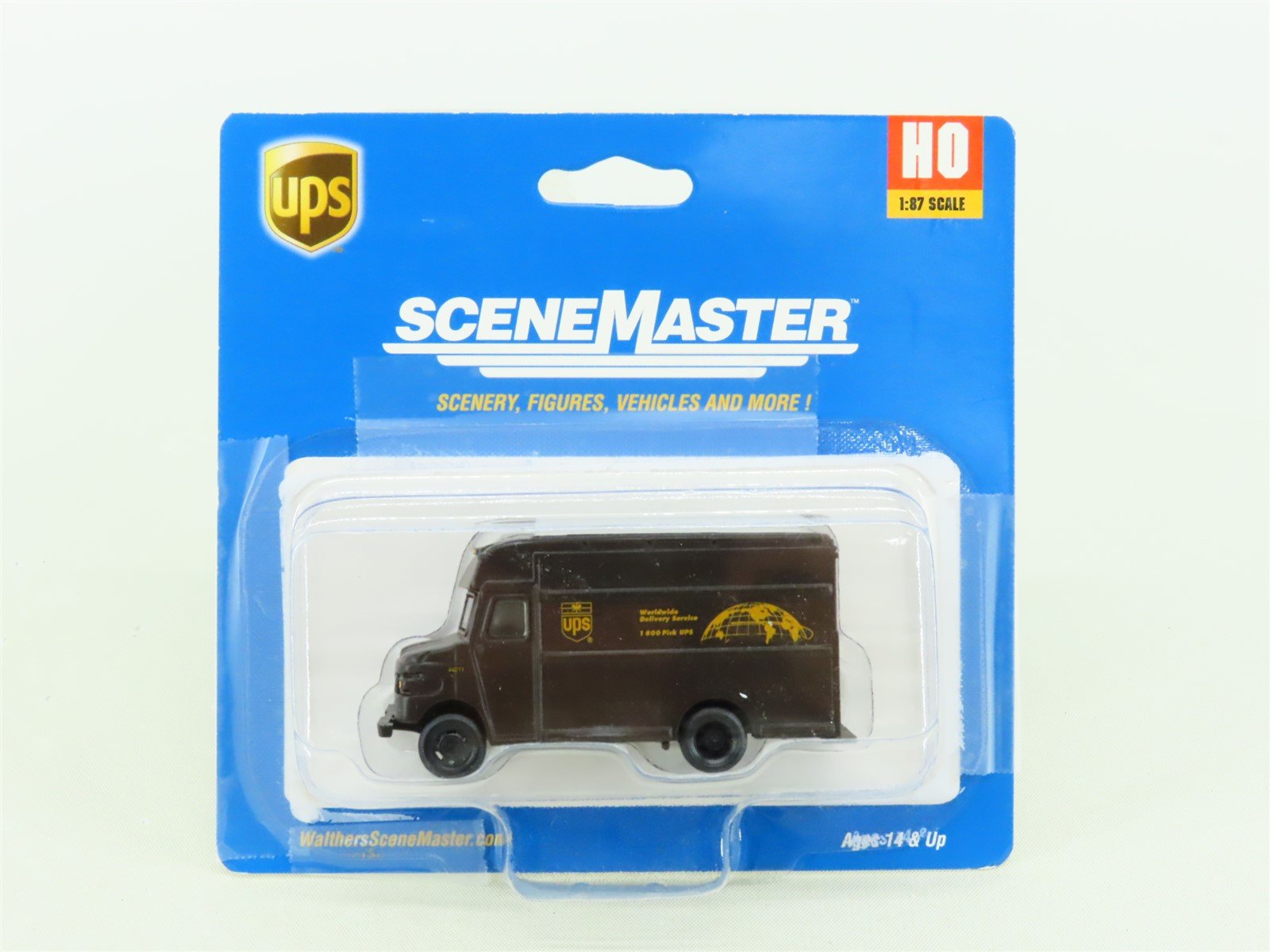 HO Scale Walthers SceneMaster #949-14000 UPS Package Delivery Truck