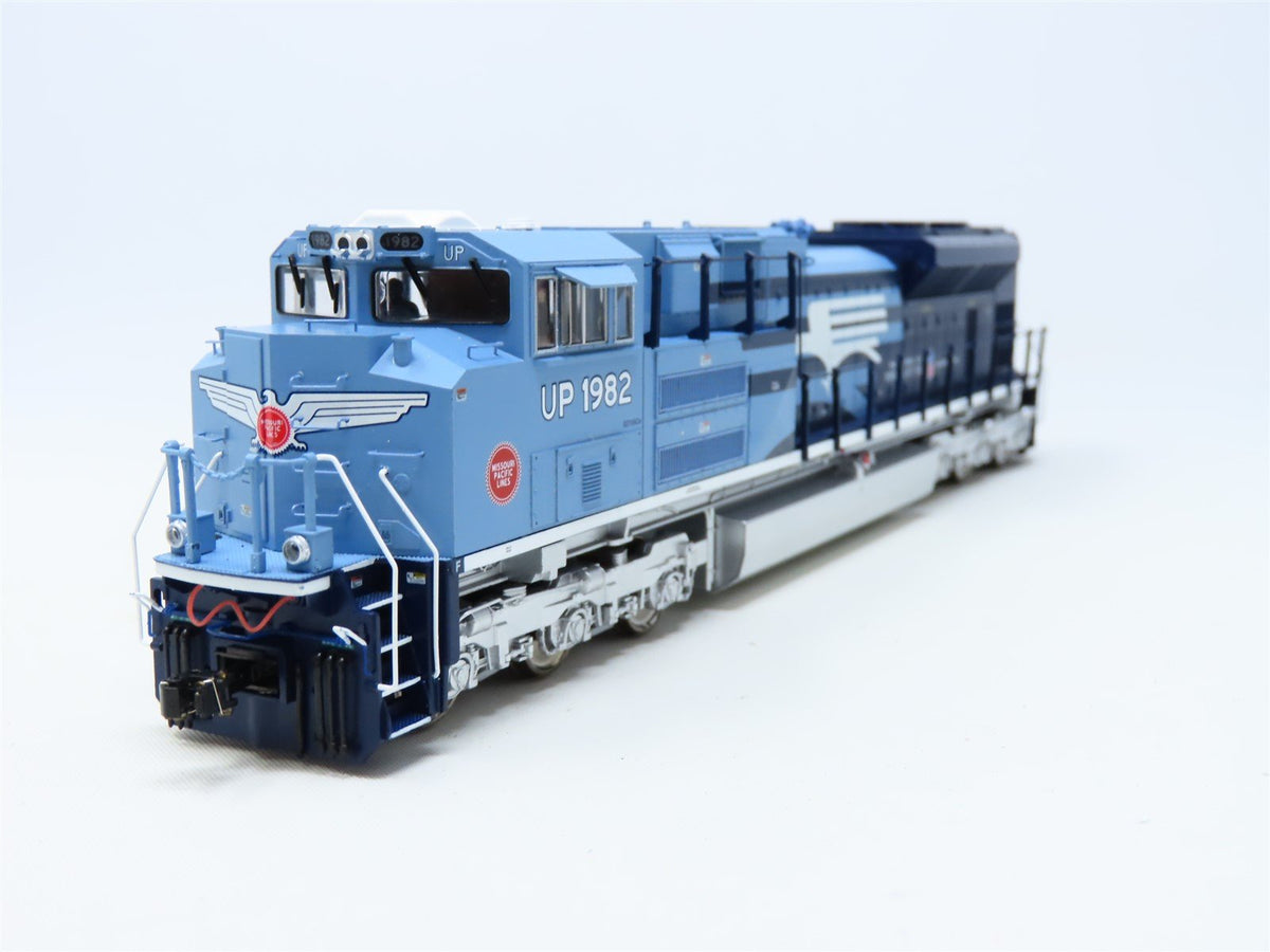 HO MTH 80-2007-1 UP MP Heritage &quot;Eagle&quot; EMD SD70ACE Diesel #1982 w/ DCC &amp; Sound