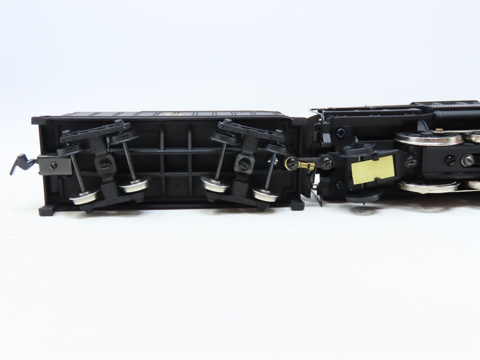 HO Scale Mantua 323-534 NJC Jersey Central 4-6-2 Camelback Steam Locomotive #810