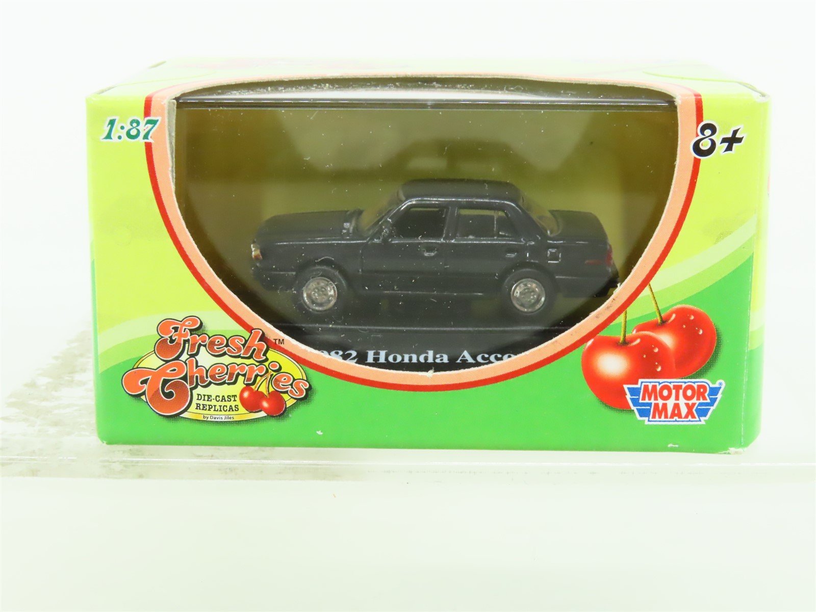 HO 1/87 Scale Motor Max Fresh Cherries #73950FC 1982 Honda Accord