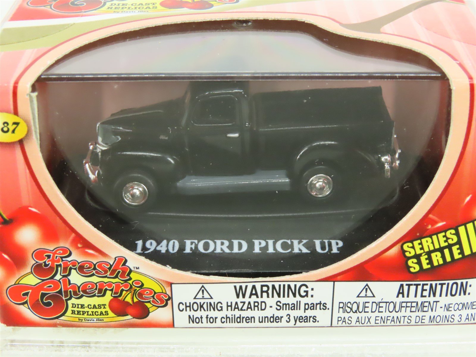 HO 1/87 Scale Motor Max Fresh Cherries #73950F 1940 Ford Pickup Truck