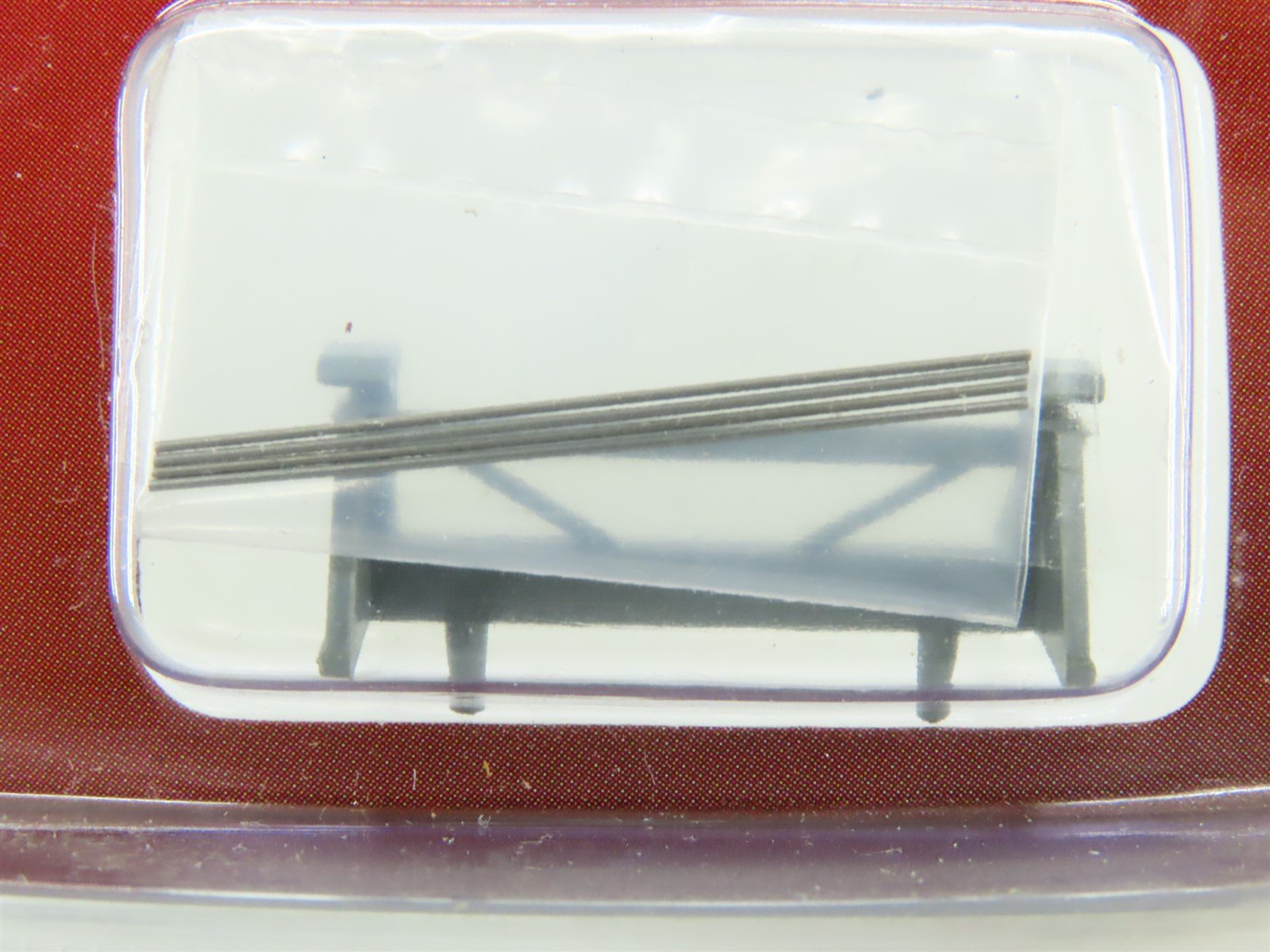 HO Atlas Motoring 2000 #12231 T.C. Reimlinger Tractor Supply 45' Pines Trailer