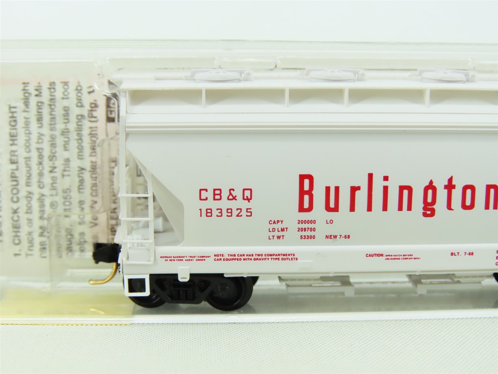 N Micro-Train MTL 92070 CB&Q Burlington Route 2-Bay ACF Covered Hopper #183925