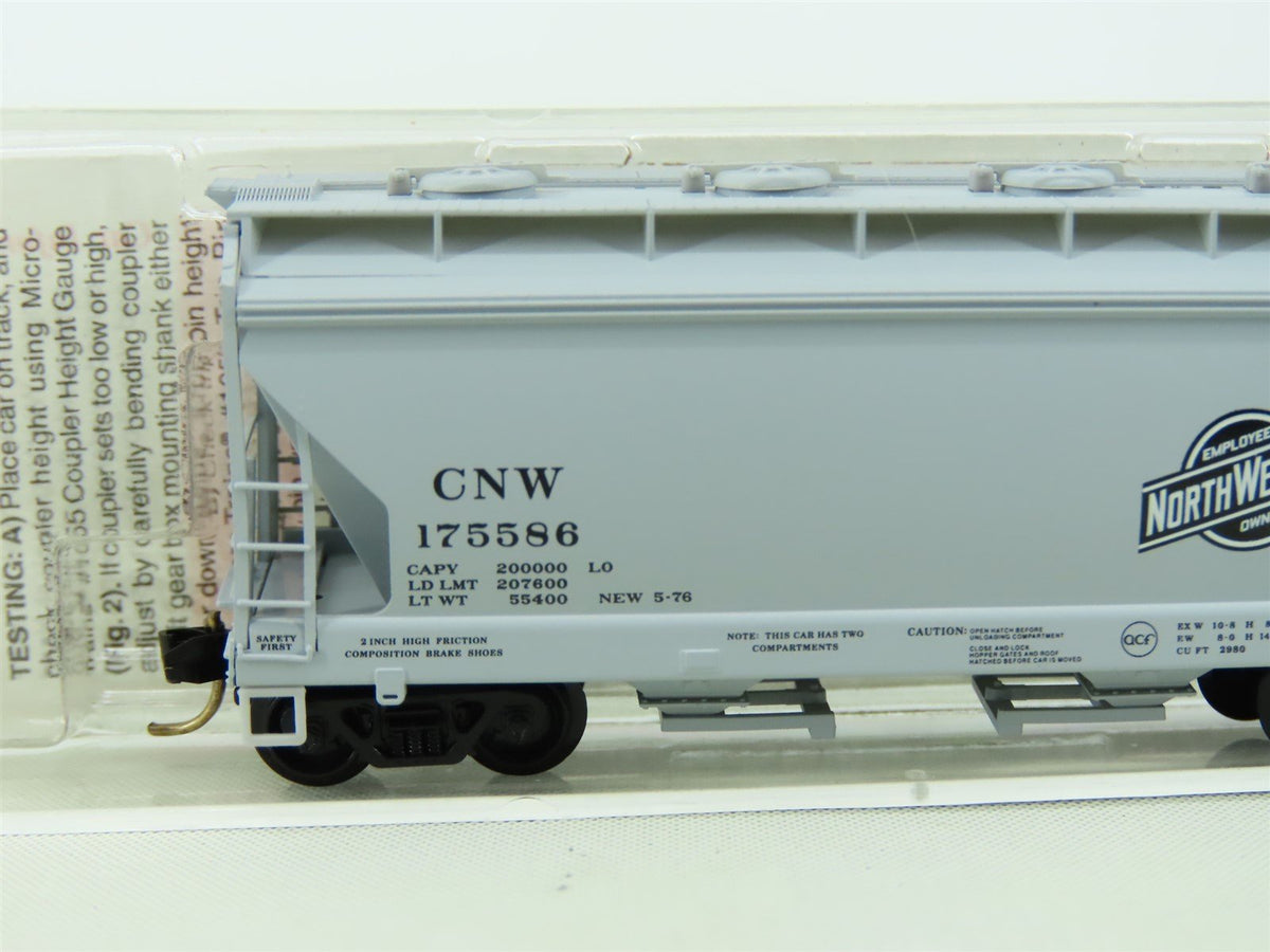 N Scale Micro-Train MTL 92090 CNW Chicago &amp; North Western 2-Bay Hopper #175586