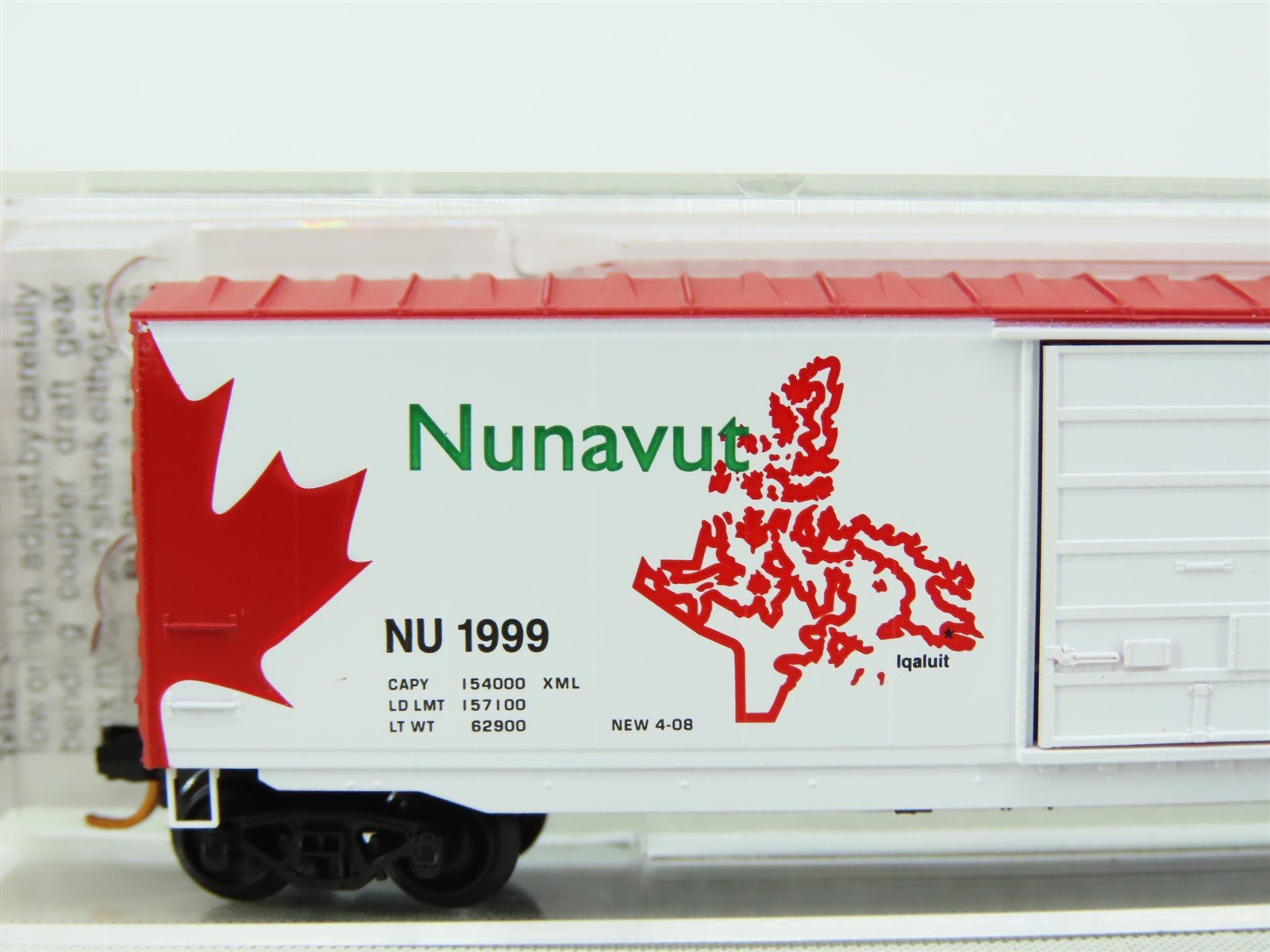 N Scale Micro-Train MTL 077 00 161 NU Nunavut Territory Box Car #1999