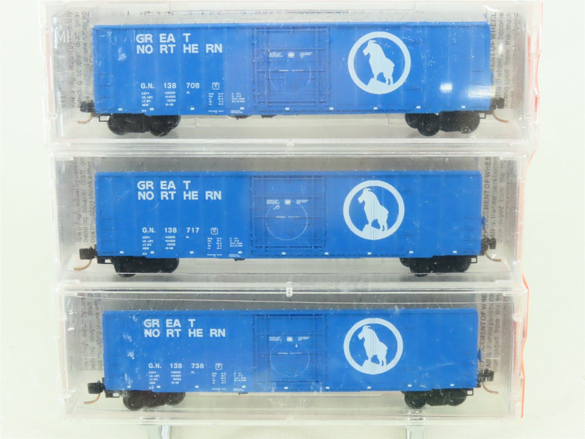 N Scale Micro-Trains MTL #27072 GN Great Northern 50&#39; Box Car 3-Pack - SEALED