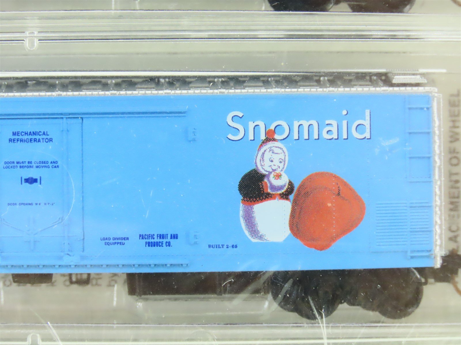 N Scale Micro-Trains MTL #69112 Snoboy & Snomaid Mechanical Reefer 2-Pk - SEALED