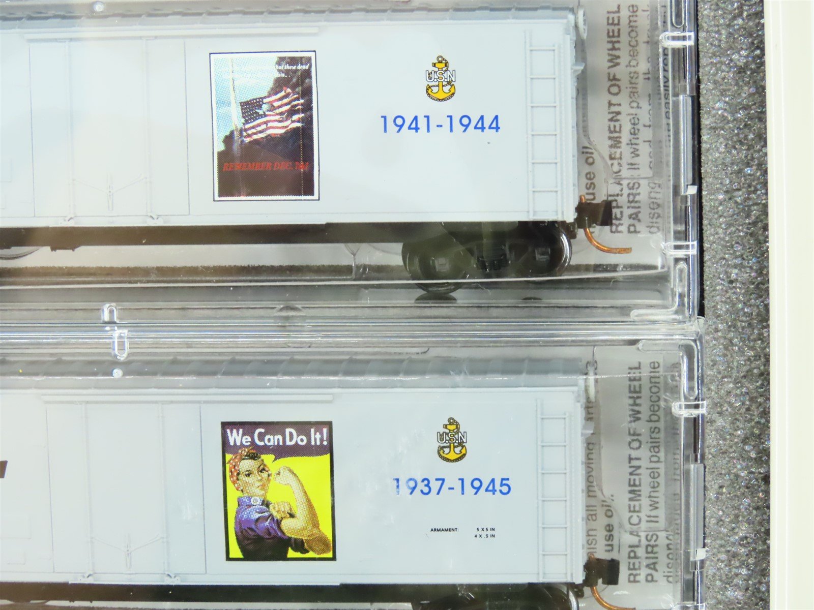 N Micro-Trains MTL 99321060 Battleship Row Pearl Harbor Box Car Set #2 w/ COA