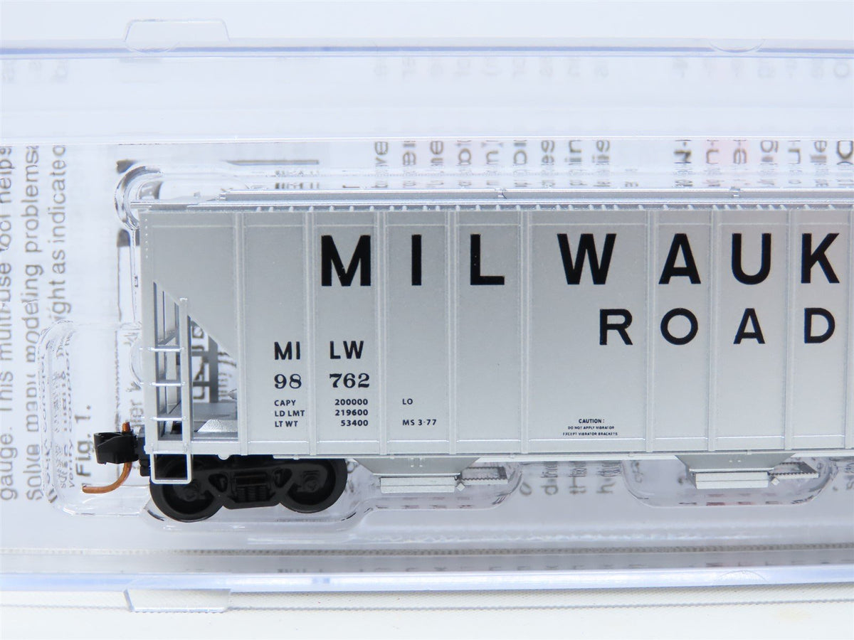 N Scale Micro-Train MTL 099 00 050 MILW Milwaukee Road 3-Bay Hopper #98762