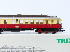 HO Scale Trix 22542 DRG German VT-859 3rd Class Diesel Rail Car - DCC Ready