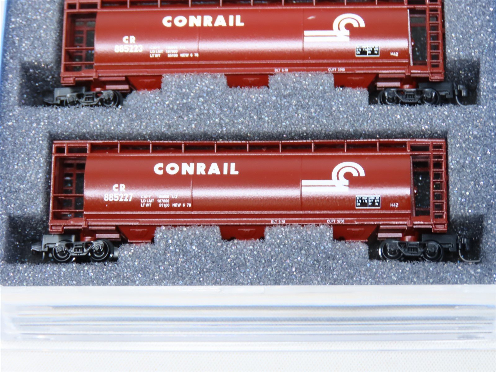 Z Scale FULL THROTTLE WDW1024 CR Conrail 51' 3-Bay Cylindrical Hopper - Set #1