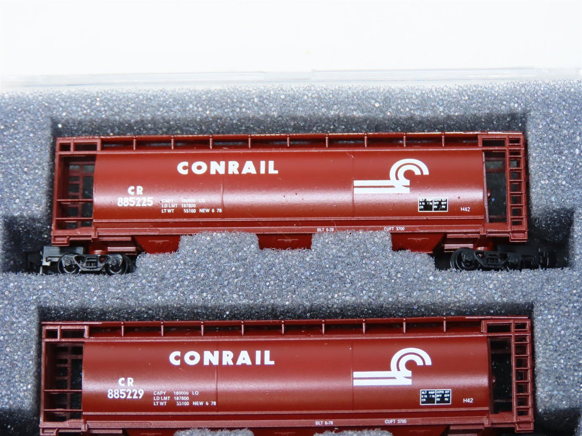 Z Scale FULL THROTTLE WDW1024 CR Conrail 51&#39; 3-Bay Cylindrical Hopper - Set #2