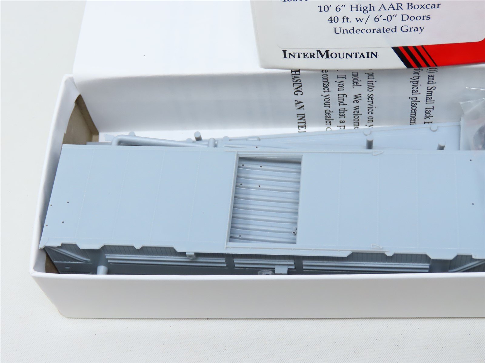 HO InterMountain Kit #40899 Gray Undecorated 10' 6